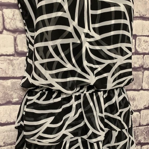 White House Black Market Fully Lined Dress - Picture 3 of 9